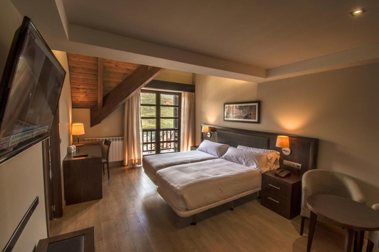 Snoe Aragon Hills Hotel ฟอร์มีกัล ภายนอก รูปภาพ