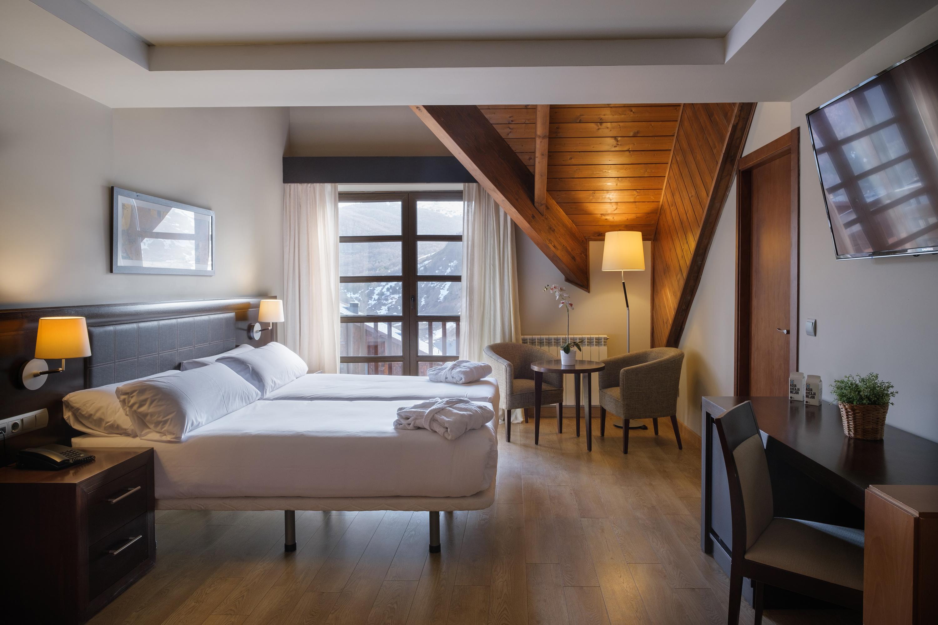 Snoe Aragon Hills Hotel ฟอร์มีกัล ห้อง รูปภาพ