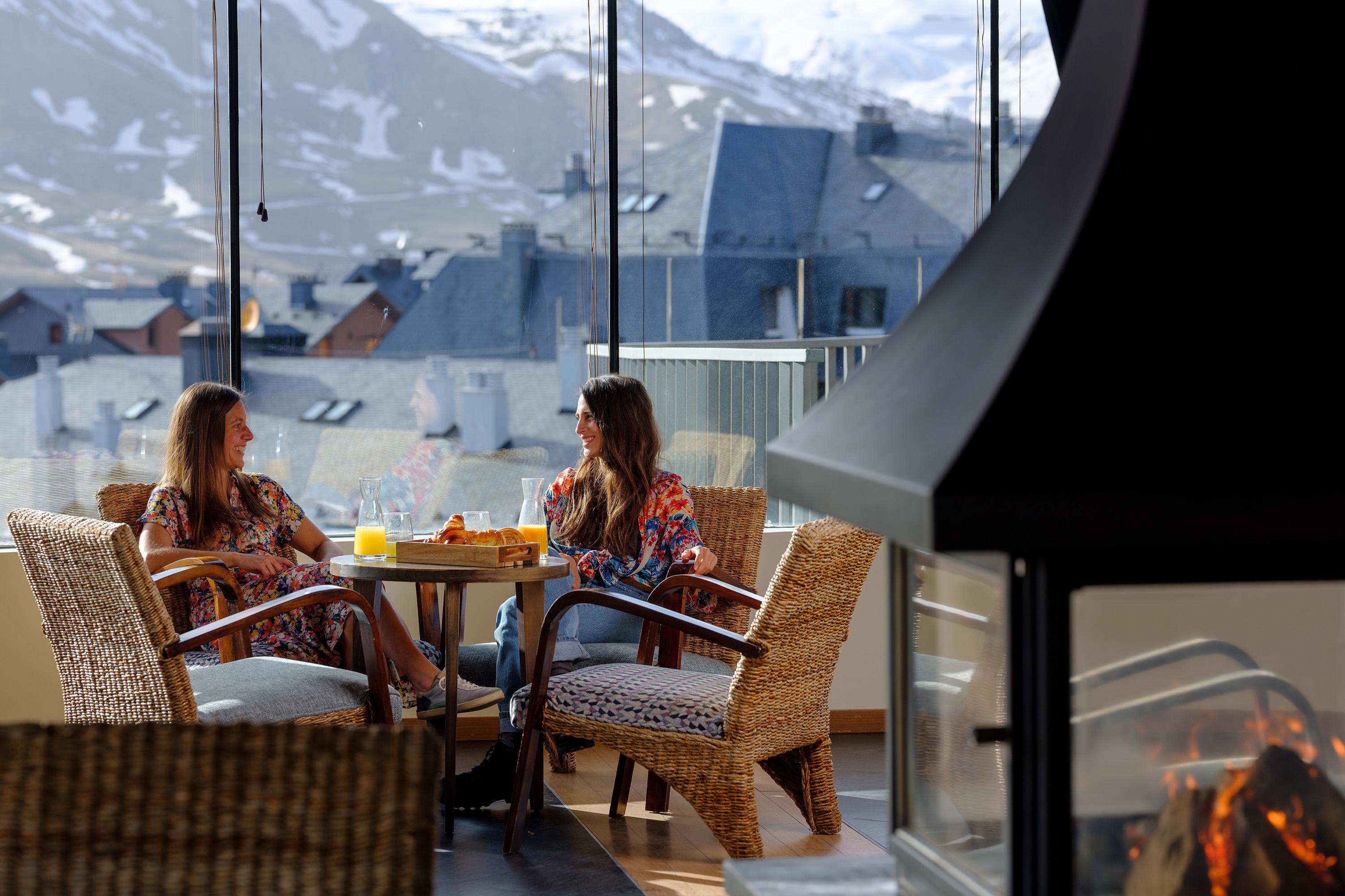 Snoe Aragon Hills Hotel ฟอร์มีกัล ภายนอก รูปภาพ