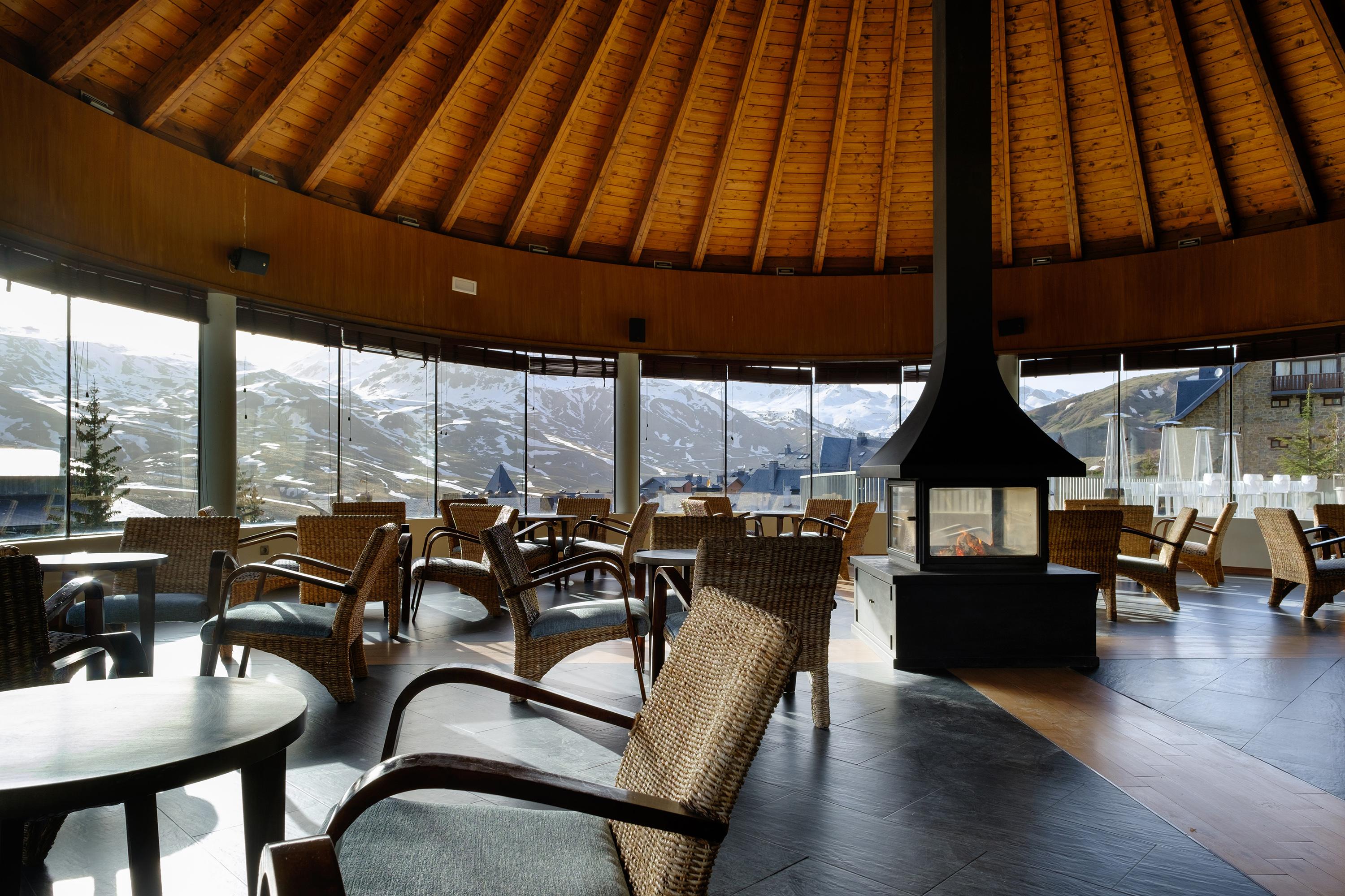 Snoe Aragon Hills Hotel ฟอร์มีกัล ภายนอก รูปภาพ