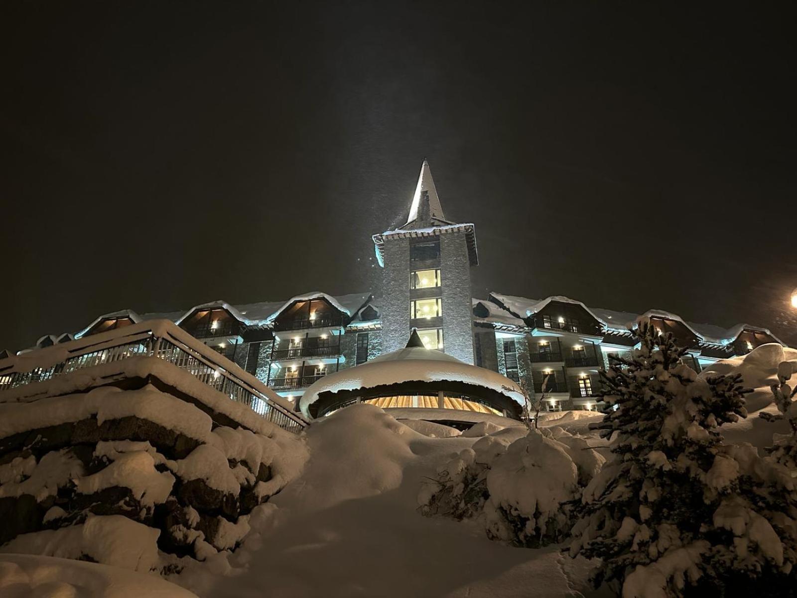 Snoe Aragon Hills Hotel ฟอร์มีกัล ภายนอก รูปภาพ
