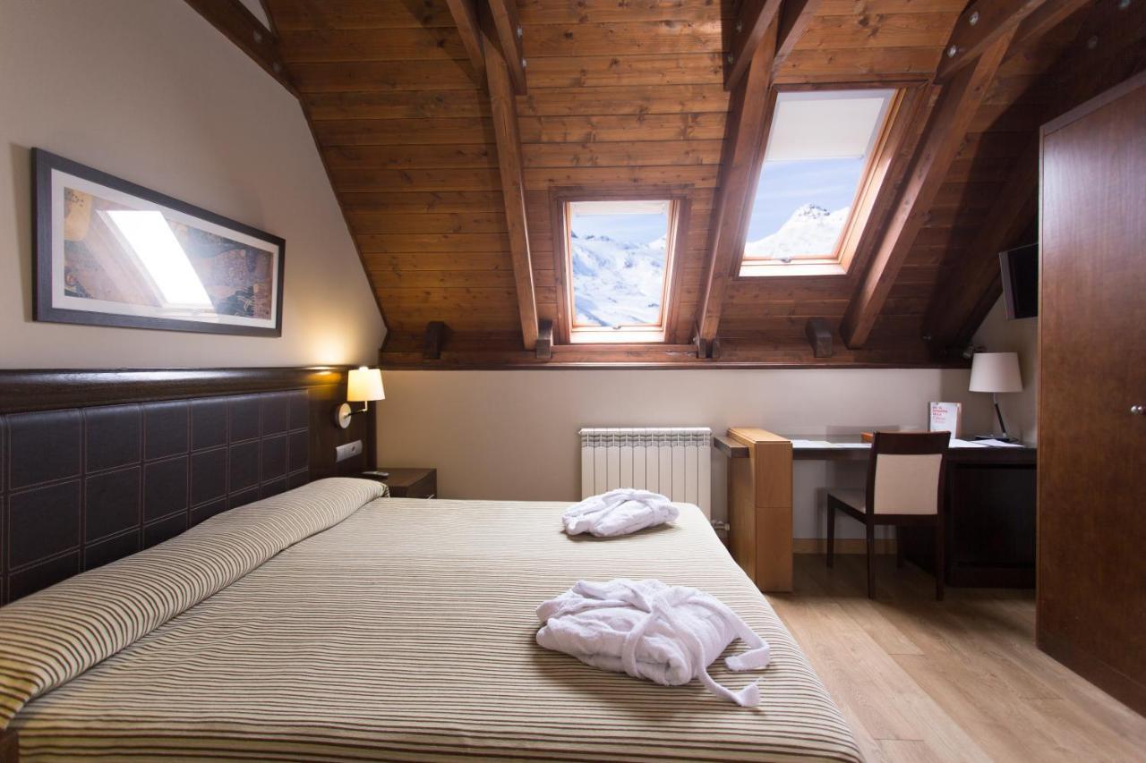 Snoe Aragon Hills Hotel ฟอร์มีกัล ภายนอก รูปภาพ