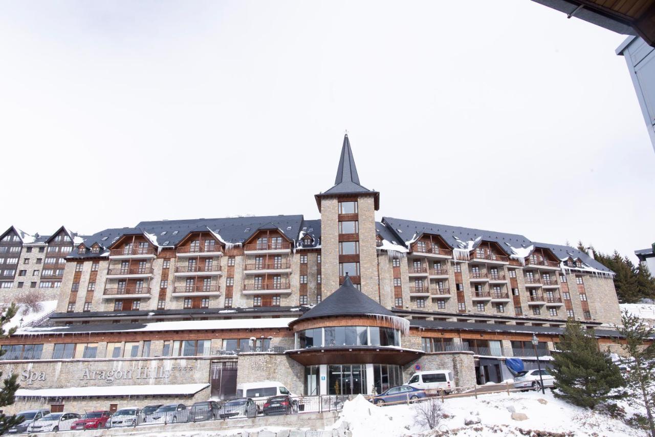 Snoe Aragon Hills Hotel ฟอร์มีกัล ภายนอก รูปภาพ